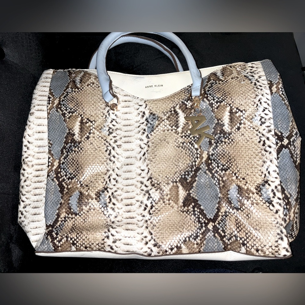 Anne Klein Printed Tote, Skye isle Snake/Anne White/Skye isle